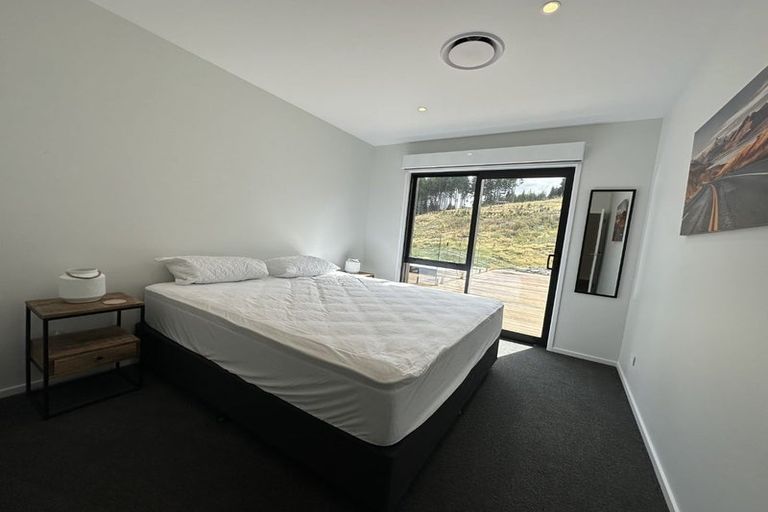 Photo of property in 13 Akitu Rise, Wanaka, 9305