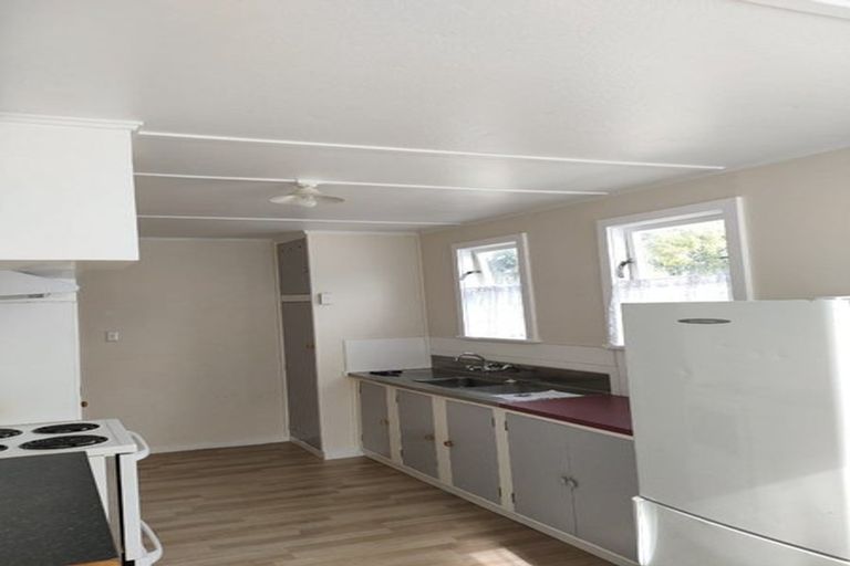 Photo of property in 37 Biddle Crescent, Taita, Lower Hutt, 5011