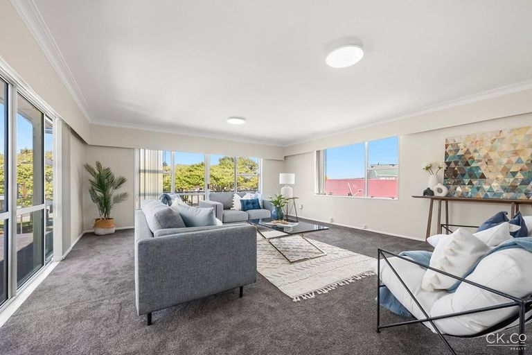 Photo of property in 5 Ferretti Grove, Avalon, Lower Hutt, 5011