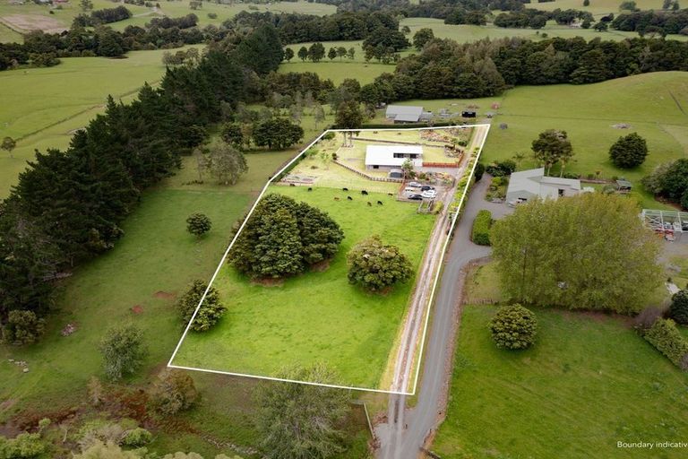 Photo of property in 65 Ngunguru Road, Glenbervie, Whangarei, 0173