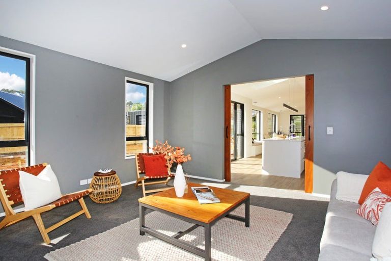 Photo of property in 6 Will Cooper Way, Tuakau, 2121