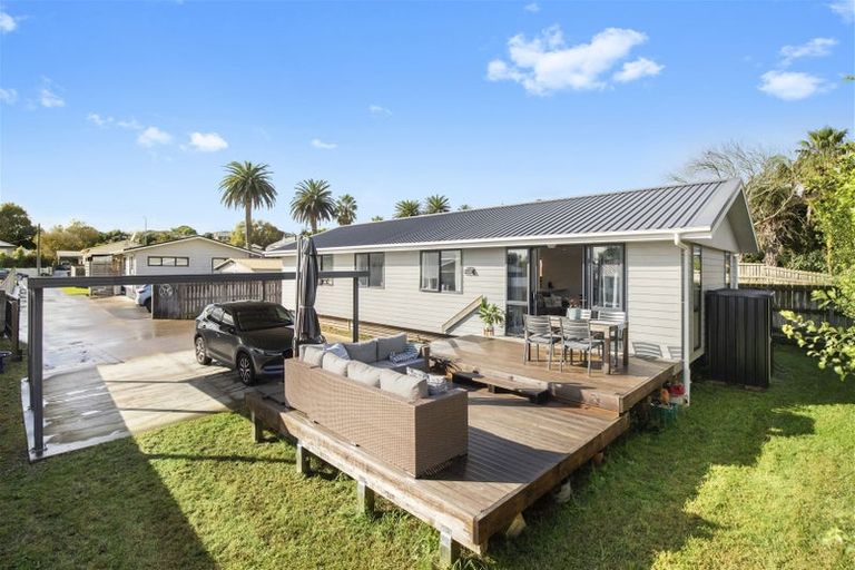 Photo of property in 17a Mellsop Avenue, Waiuku, 2123