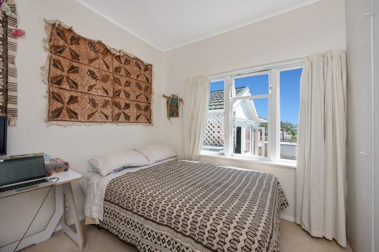 Photo of property in 14 View Road, Houghton Bay, Wellington, 6023