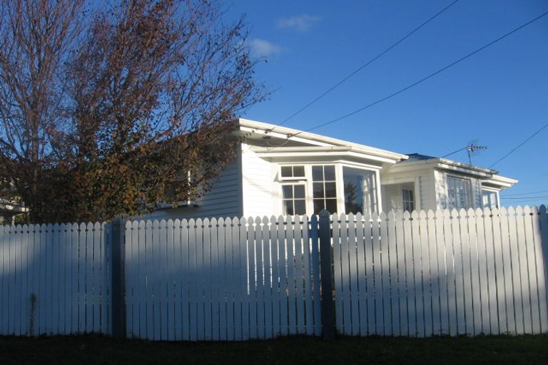 Photo of property in 14 Burnside Street, Waterloo, Lower Hutt, 5011