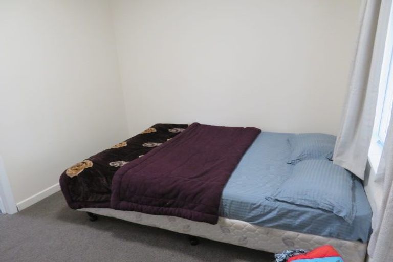 Photo of property in 2 Gibbs Road, Manurewa, Auckland, 2102