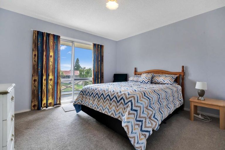 Photo of property in 72 Pegasus Drive, Sunnybrook, Rotorua, 3015