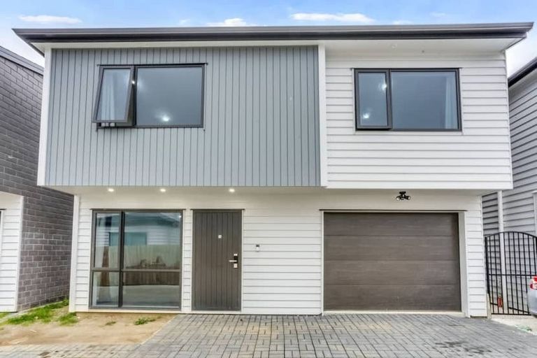 Photo of property in 100a Kimpton Road, Papatoetoe, Auckland, 2025