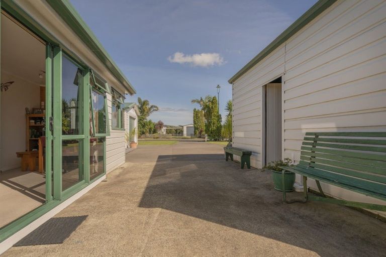 Photo of property in 31 Whitby Avenue, Whitianga, 3510