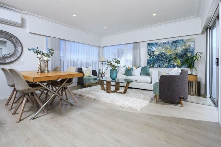 Photo of property in 1/344 Lake Road, Hauraki, Auckland, 0622