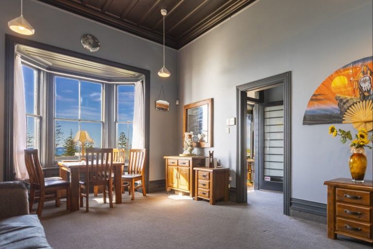 Photo of property in 4a Seaview Terrace, Bluff Hill, Napier, 4110