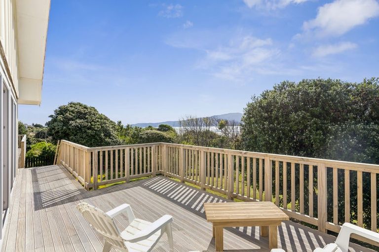 Photo of property in 7 Nuhaka Place, Paraparaumu Beach, Paraparaumu, 5032