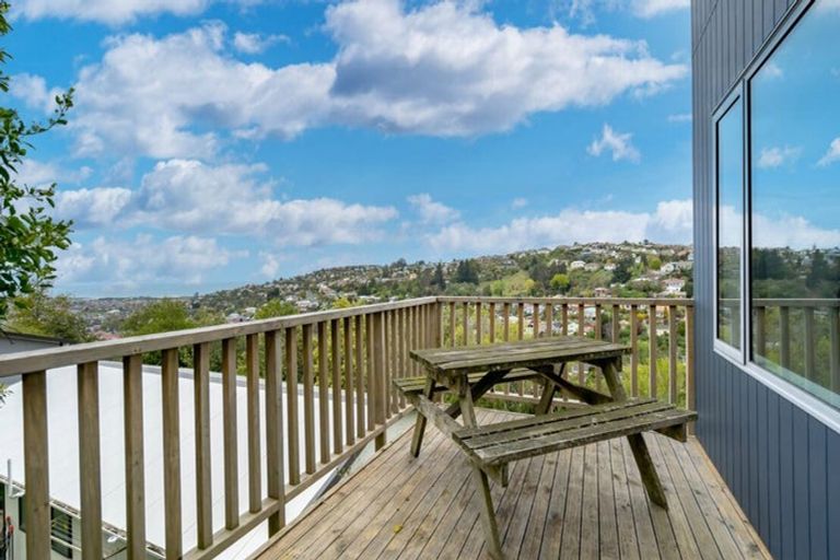 Photo of property in 12 Robinson Street, Lookout Point, Dunedin, 9011