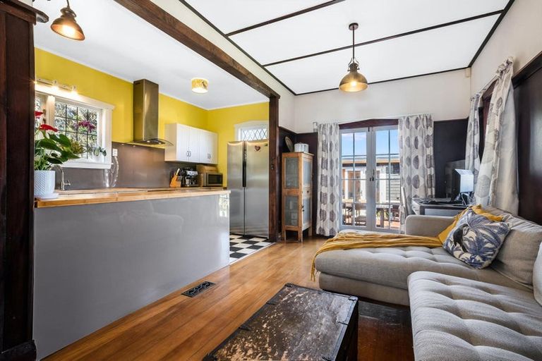 Photo of property in 62 Main Road, Titahi Bay, Porirua, 5022