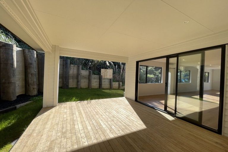 Photo of property in 10 Awaiti Way, Orewa, 0931