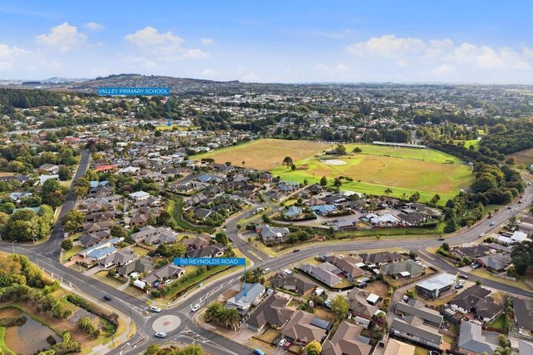 Photo of property in 110 Reynolds Road, Pukekohe, 2120