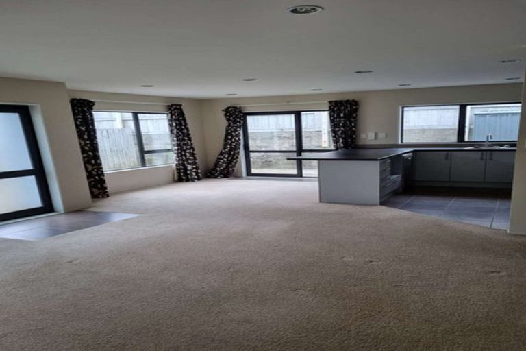 Photo of property in 118a Parkvale Road, Karori, Wellington, 6012