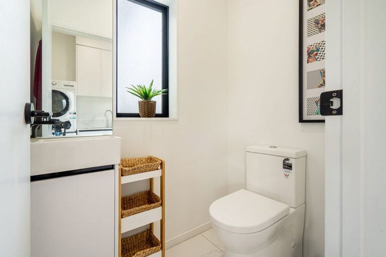 Photo of property in 133 Glenvar Ridge Road, Long Bay, Auckland, 0630