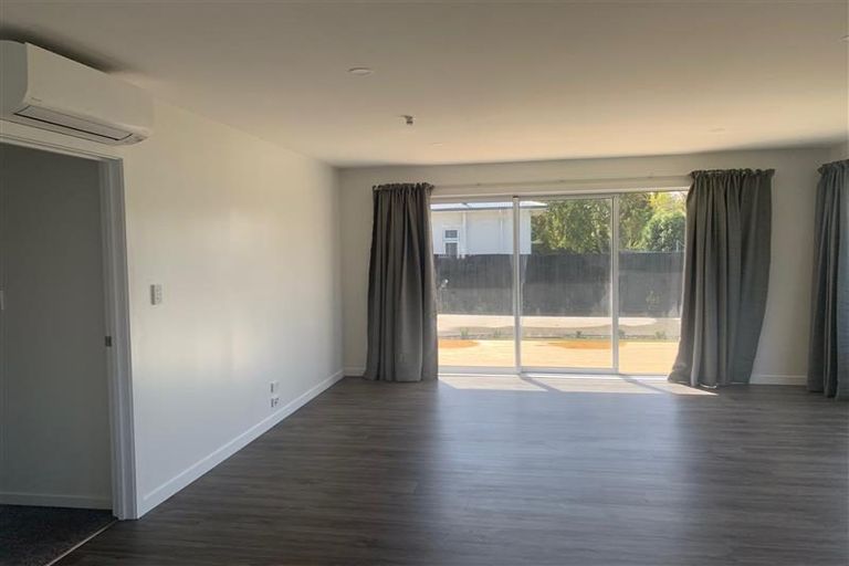 Photo of property in 85 Racecourse Road, Sockburn, Christchurch, 8042