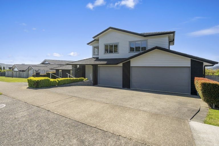 Photo of property in 71 Endeavour Drive, Whitby, Porirua, 5024