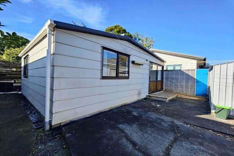 Photo of property in 20 Minaret Drive, Bucklands Beach, Auckland, 2014