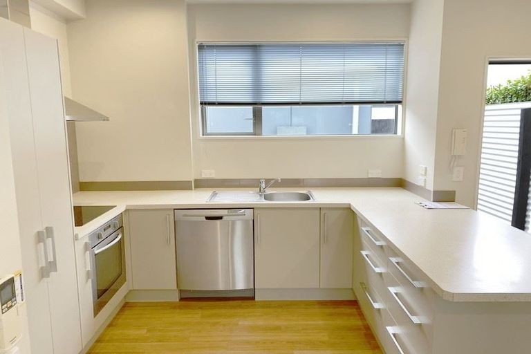 Photo of property in 62 Fairfield Avenue, Addington, Christchurch, 8024