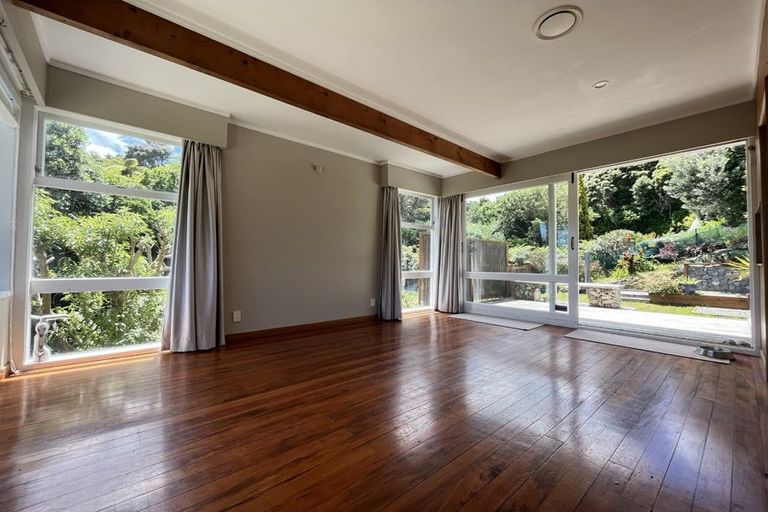 Photo of property in 39 Acheron Road, Paremata, Porirua, 5026