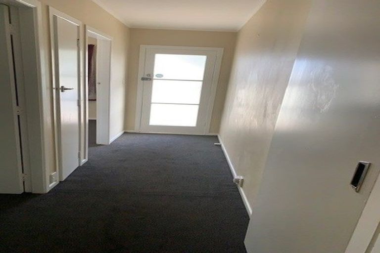 Photo of property in 12 Ruahine Street, Paraparaumu, 5032