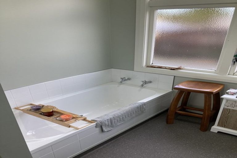 Photo of property in 128 Brougham Street, Westport, 7825