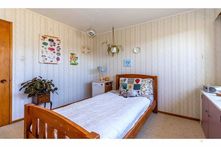 Photo of property in 16 Flatman Crescent, Geraldine, 7930