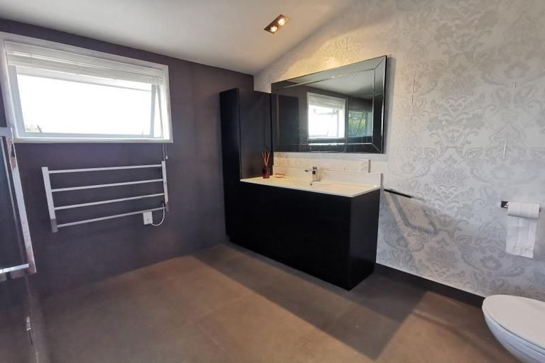 Photo of property in 3 Kimberly Grove, Greenhithe, Auckland, 0632