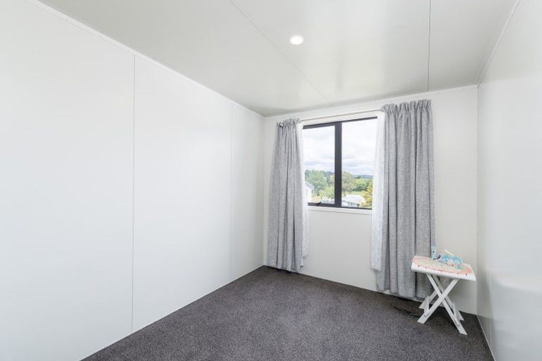 Photo of property in 9a Edelweiss Grove, Timberlea, Upper Hutt, 5018