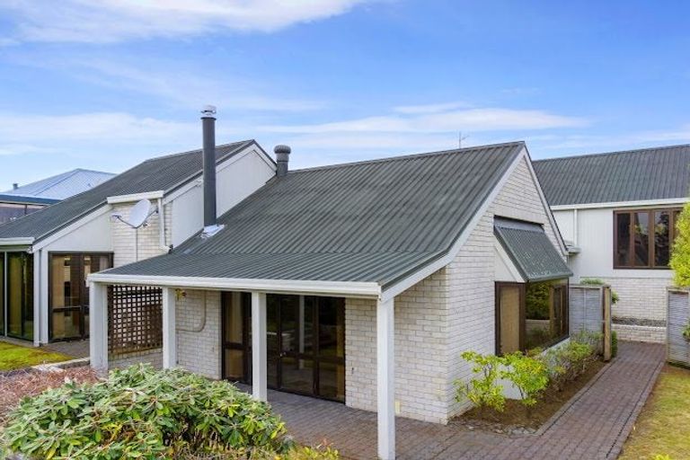 Photo of property in 20 Kurupae Road, Hilltop, Taupo, 3330
