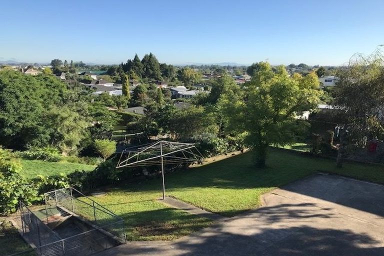 Photo of property in 74 Forest Lake Road, Forest Lake, Hamilton, 3200