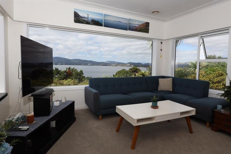 Photo of property in 180 Kawaha Point Road, Kawaha Point, Rotorua, 3010