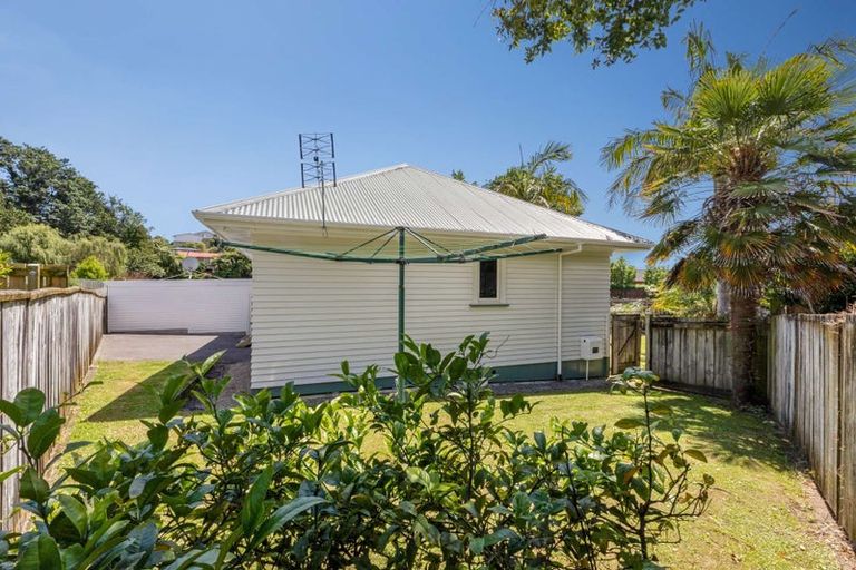 Photo of property in 19g Kenmore Street, Westown, New Plymouth, 4310