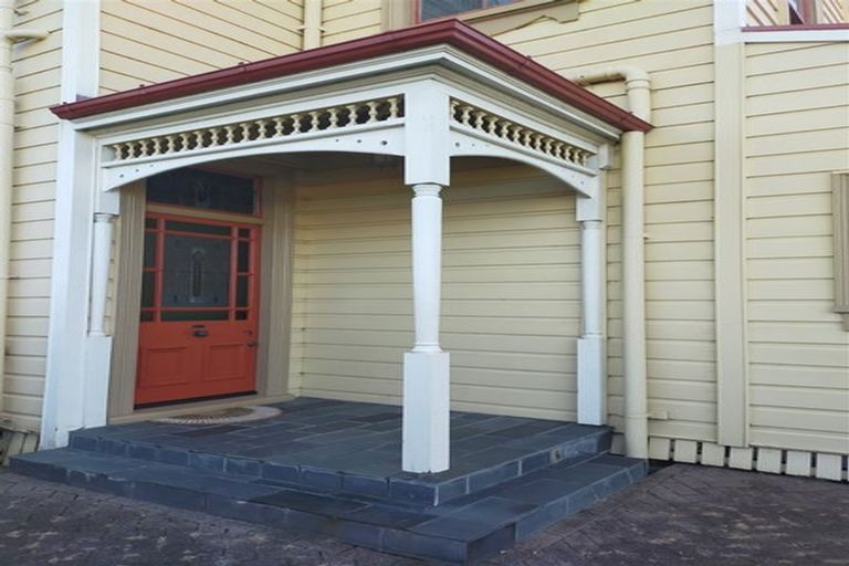 Photo of property in 300 Queen Sh25 Street, Thames, 3500