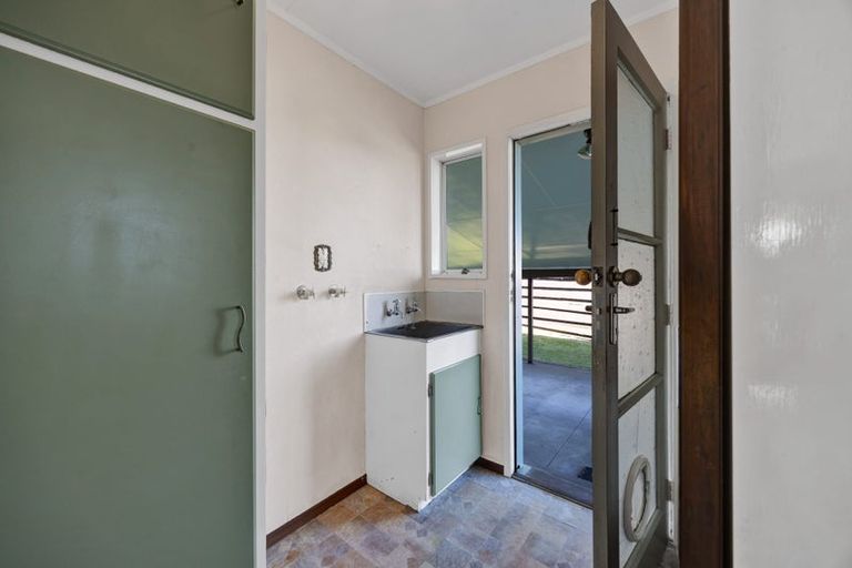 Photo of property in 198 Waihi Road, Hawera, 4610