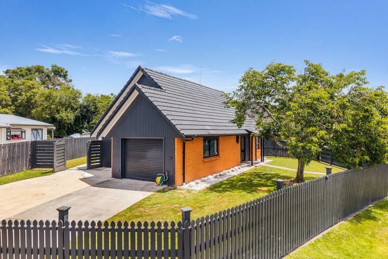 Photo of property in 97 Bryant Road, St Andrews, Hamilton, 3200