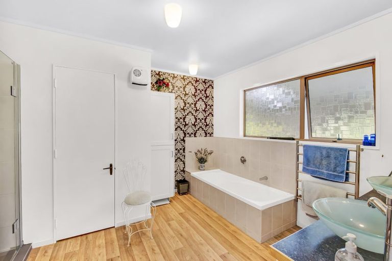Photo of property in 19 Callender Terrace, Paraparaumu Beach, Paraparaumu, 5032