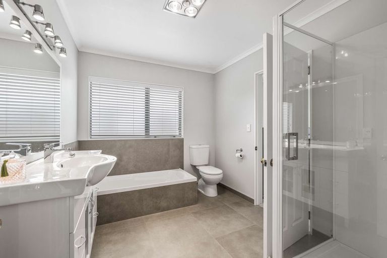 Photo of property in 173 Govett Avenue, Frankleigh Park, New Plymouth, 4310