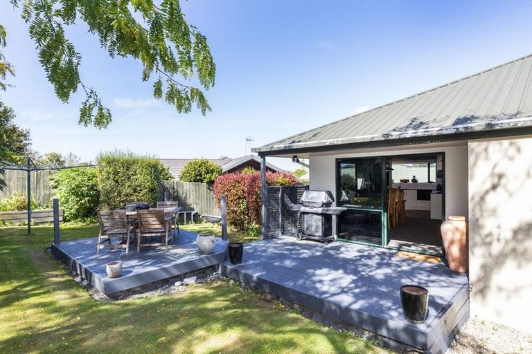 Photo of property in 16 Mcdougal Place, Kaiapoi, 7630
