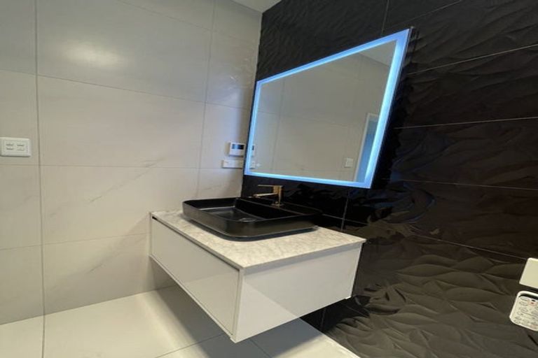 Photo of property in 34 Lime Hill Rise, Flat Bush, Auckland, 2019