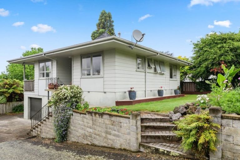 Photo of property in 63 Mountain Road, Western Heights, Rotorua, 3015
