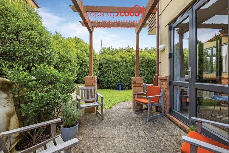Photo of property in 17 Ashurst Lane, Greenhithe, Auckland, 0632