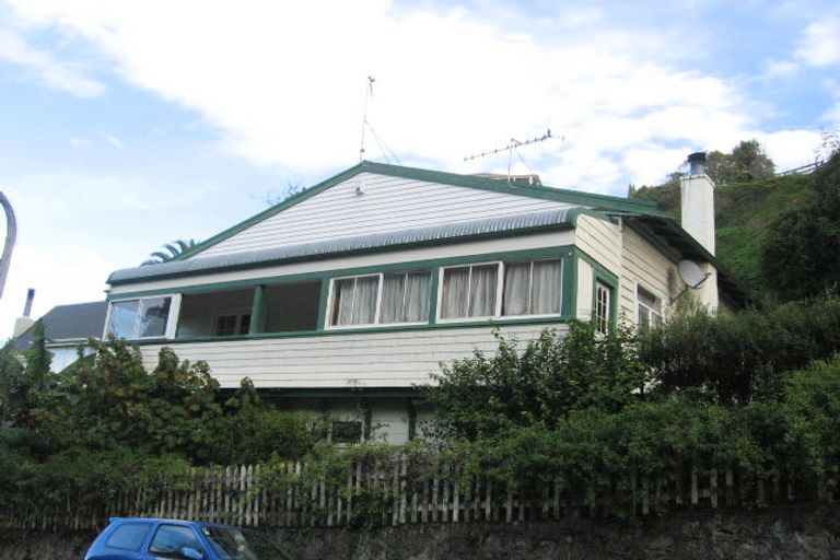 Photo of property in 10 Milton Road, Bluff Hill, Napier, 4110