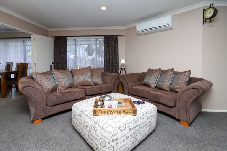 Photo of property in 9 Hollinger Place, Nawton, Hamilton, 3200