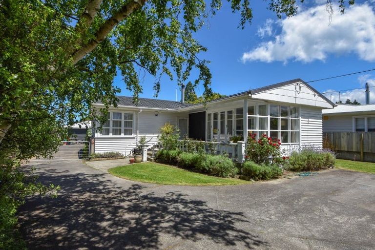 Photo of property in 61 Kent Street, Carterton, 5713