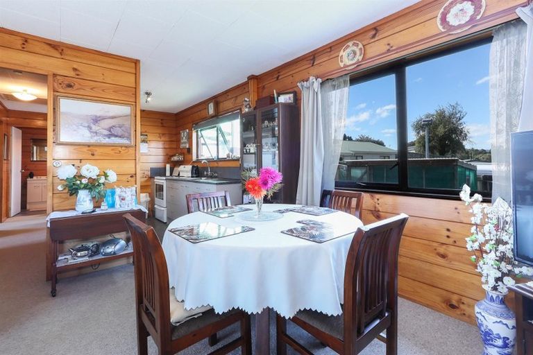 Photo of property in 3b Jet Place, Pukehangi, Rotorua, 3015