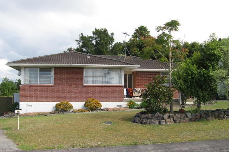 Photo of property in 15 Longbill Place, Glendene, Auckland, 0602