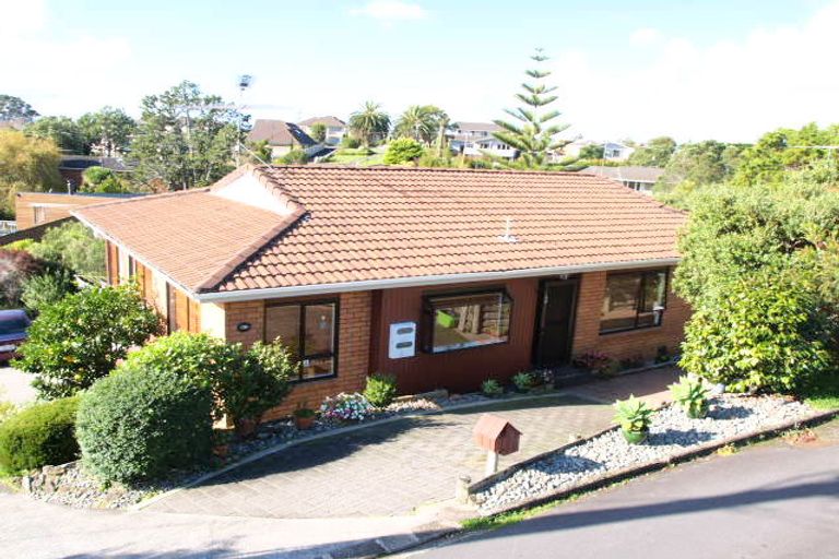 Photo of property in 70 Pah Road, Cockle Bay, Auckland, 2014